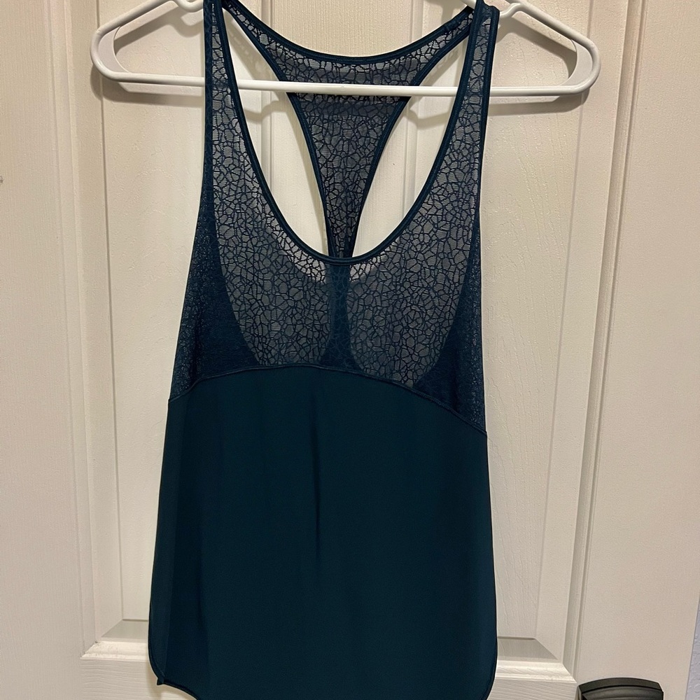 Beautiful lululemon twist racerback tank in deep teal